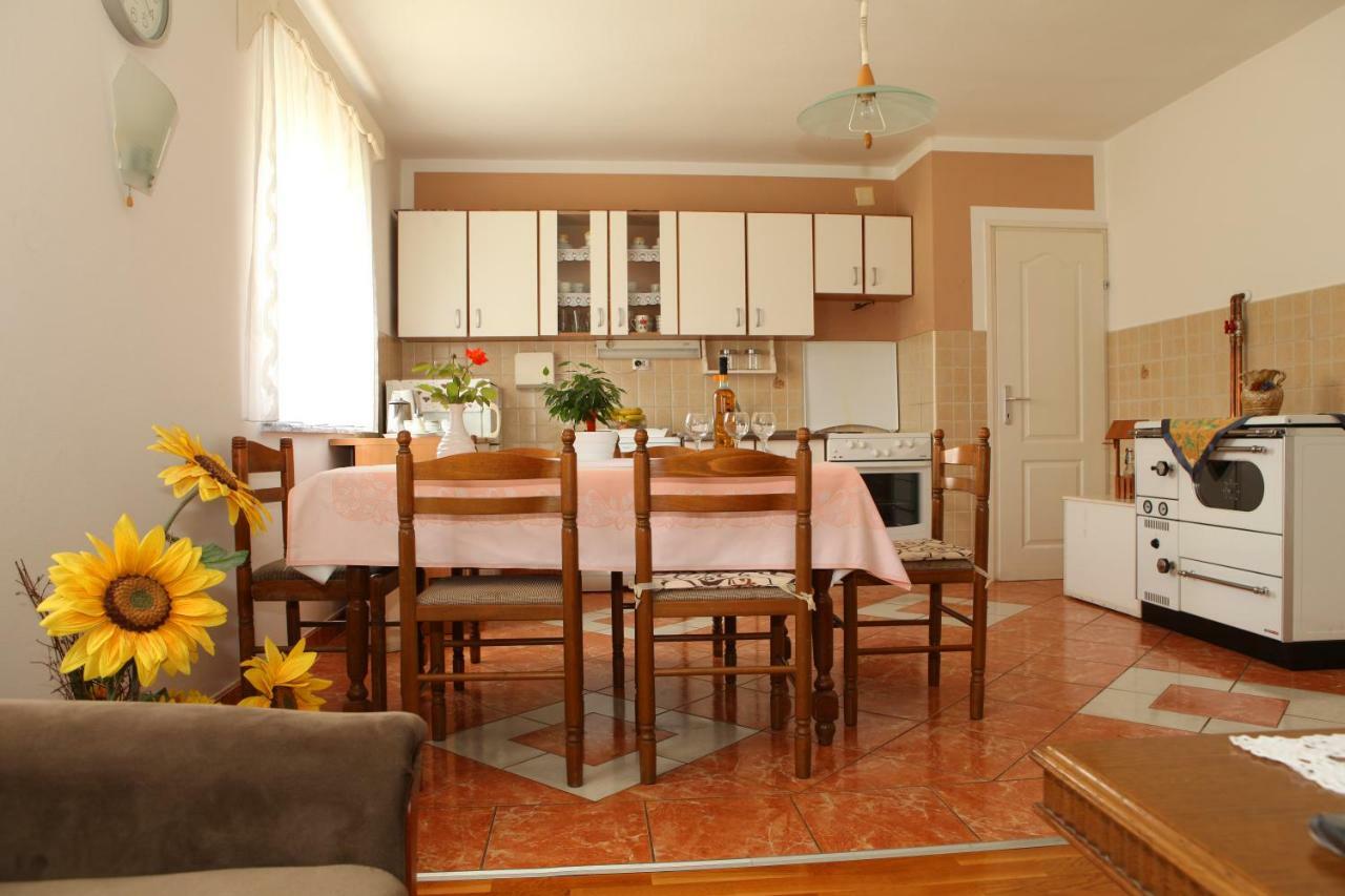 Ferienwohnung Apartman Matej Otočac Exterior foto