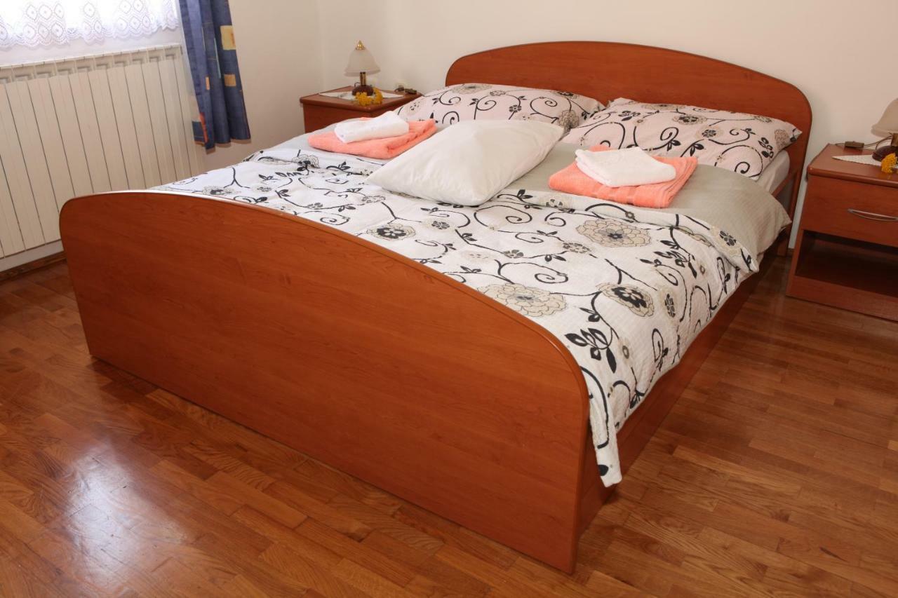 Ferienwohnung Apartman Matej Otočac Exterior foto
